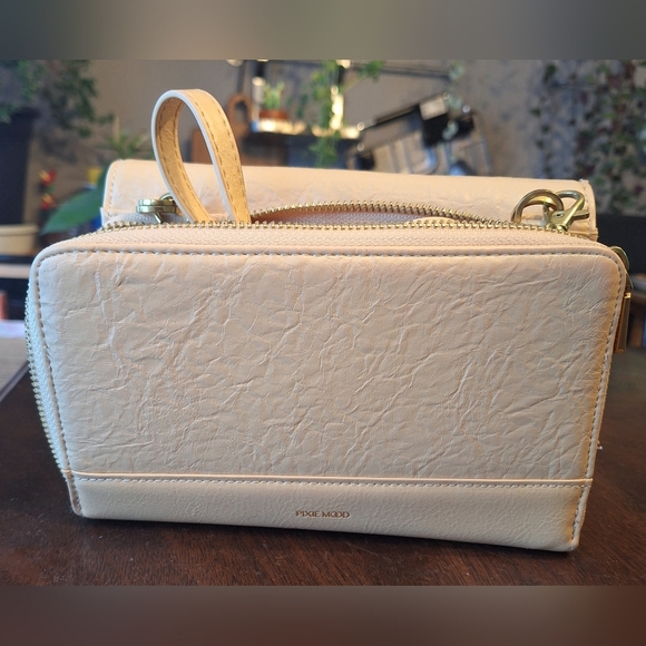 Pixie Mood Cream Clutch Bag - Picture 2 of 5
